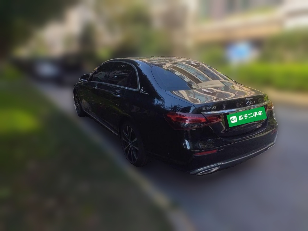 E-Class EV 2023 E 350 e L PHEV photo 5
