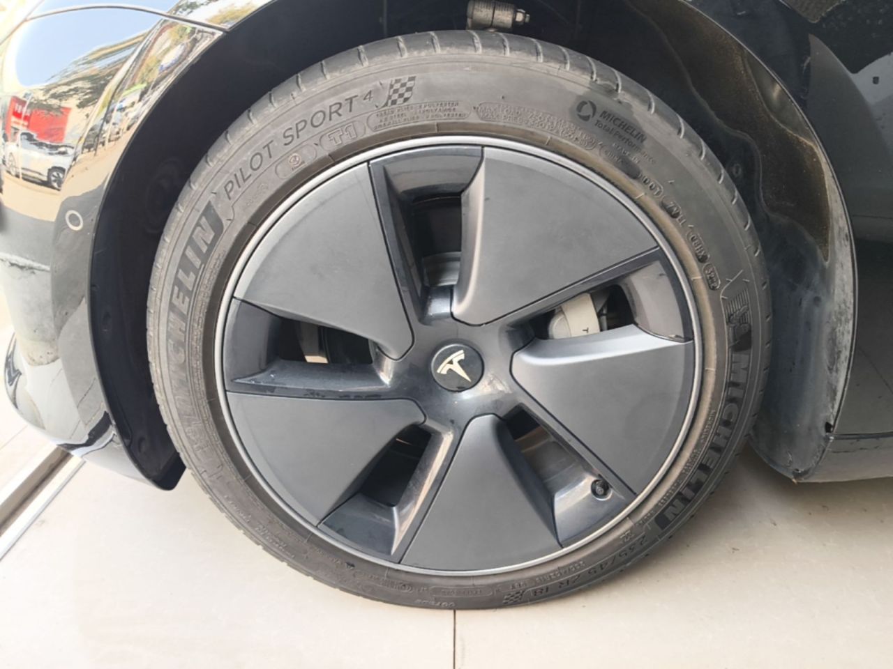 Model 3 2022 RWD photo 3