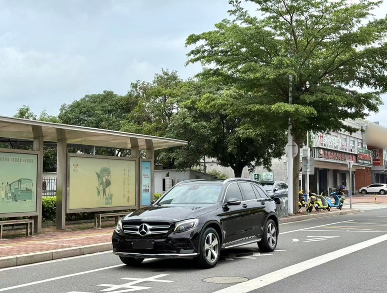 GLC 2017 GLC 300 4MATIC Dynamic