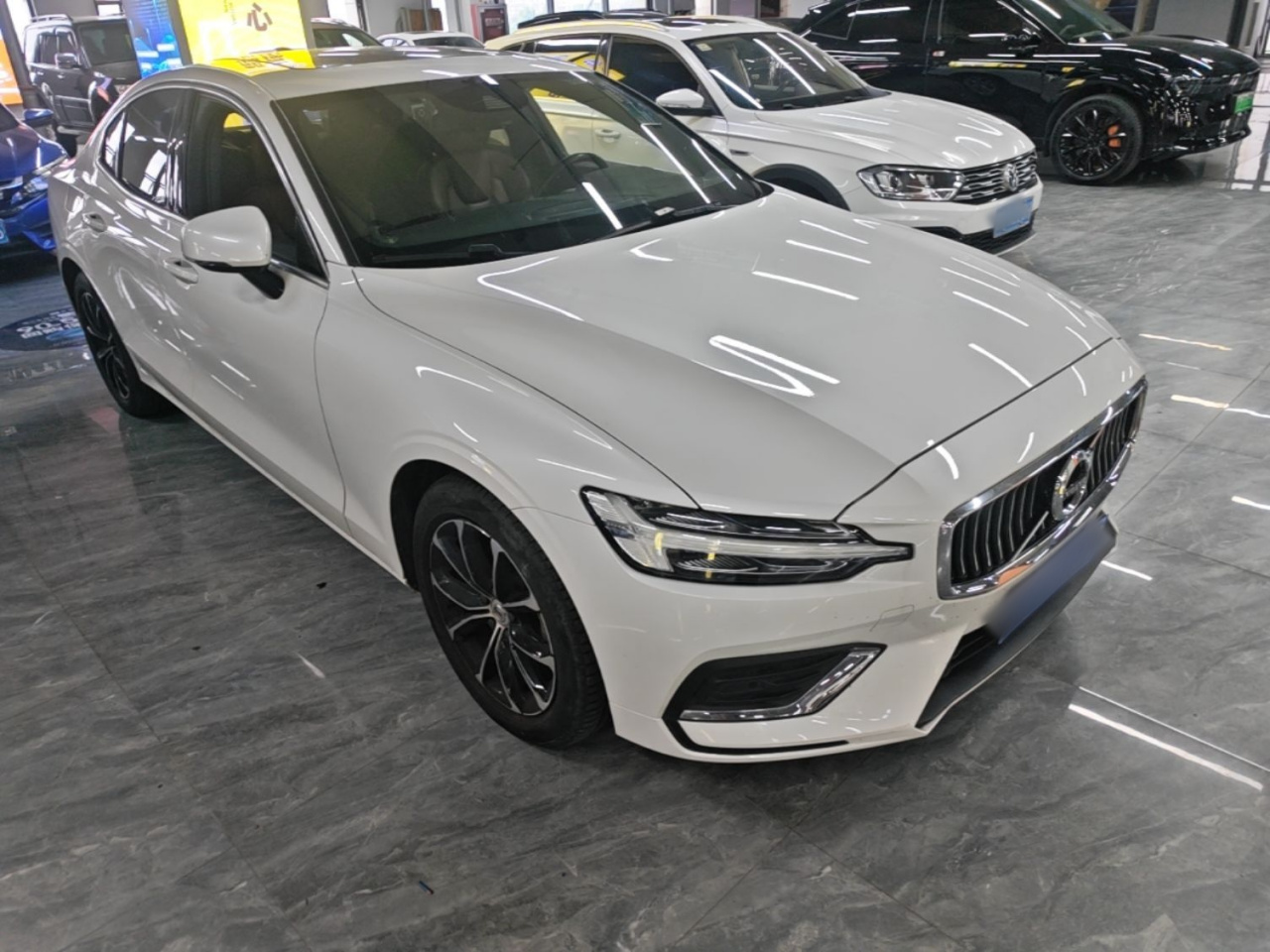S60 2021 T4 Luxury photo 3