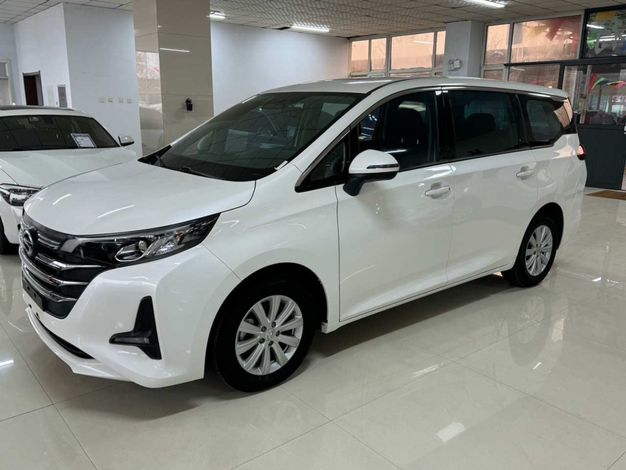 GAC Trumpchi M6 2019 270T DCT Luxury 7-Seater China VI photo 3