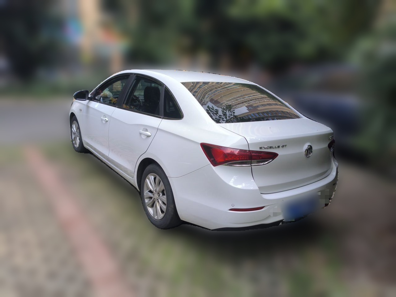 Excelle 2021 Facelift Classic 1.5L AT Elite photo 4