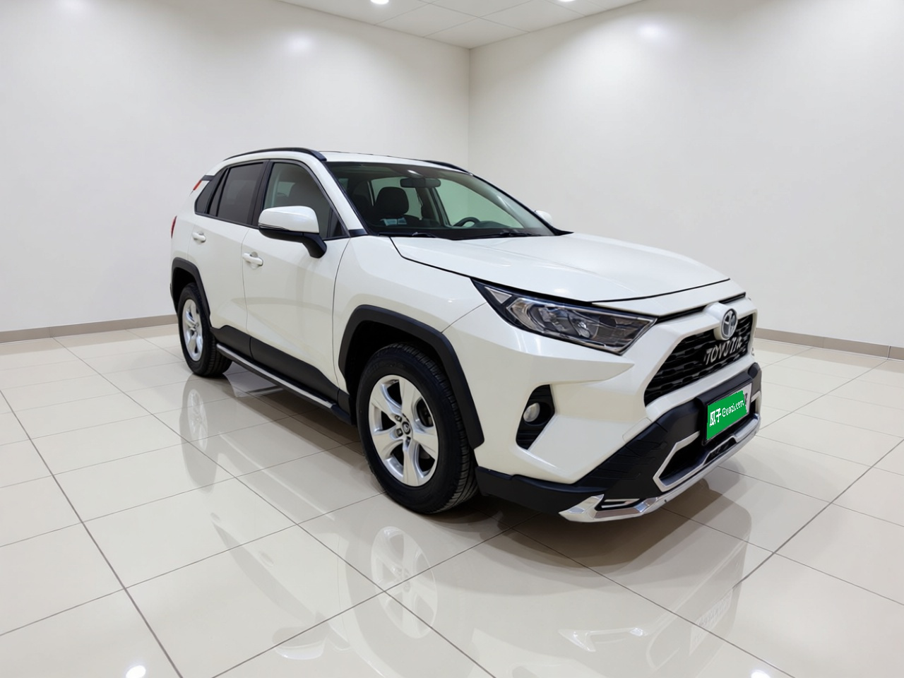 RAV4 2020 2.0L CVT RWD photo 3