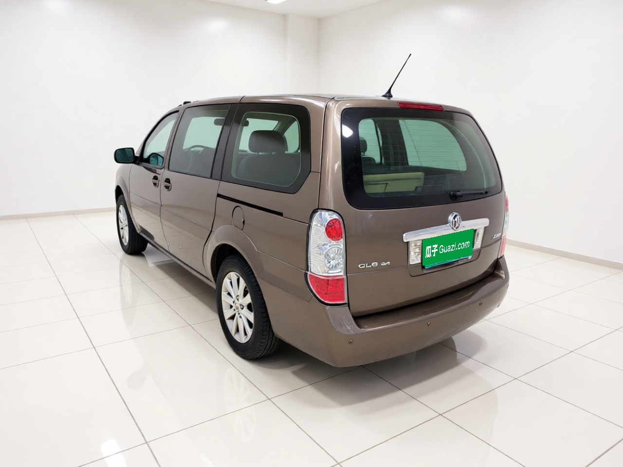 GL8 2014 2.4L Classic photo 4