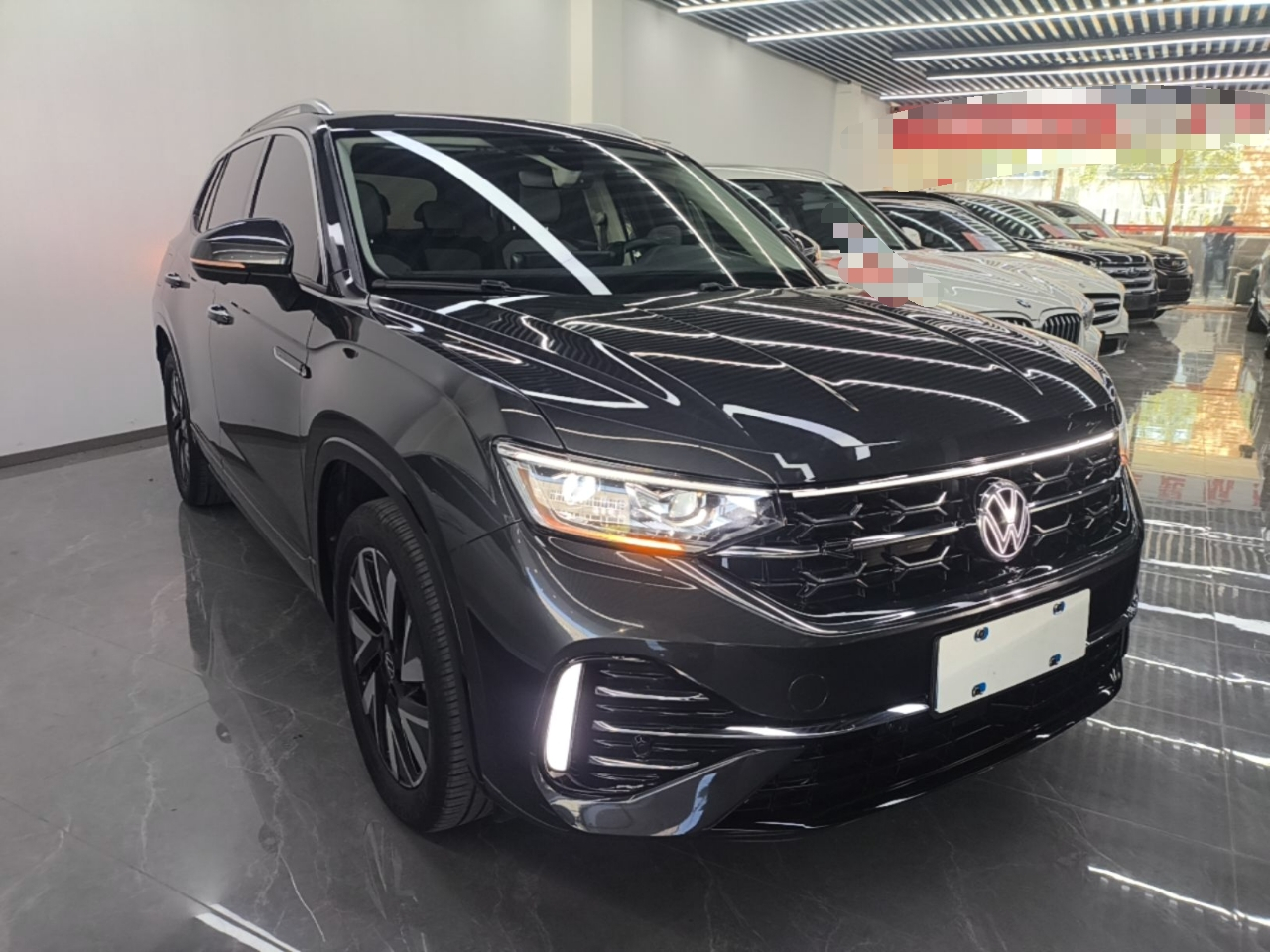 Tayron 2023 380TSI AWD R-Line photo 5
