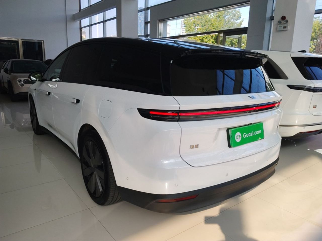 Li Auto i8 2025 Standard photo 4