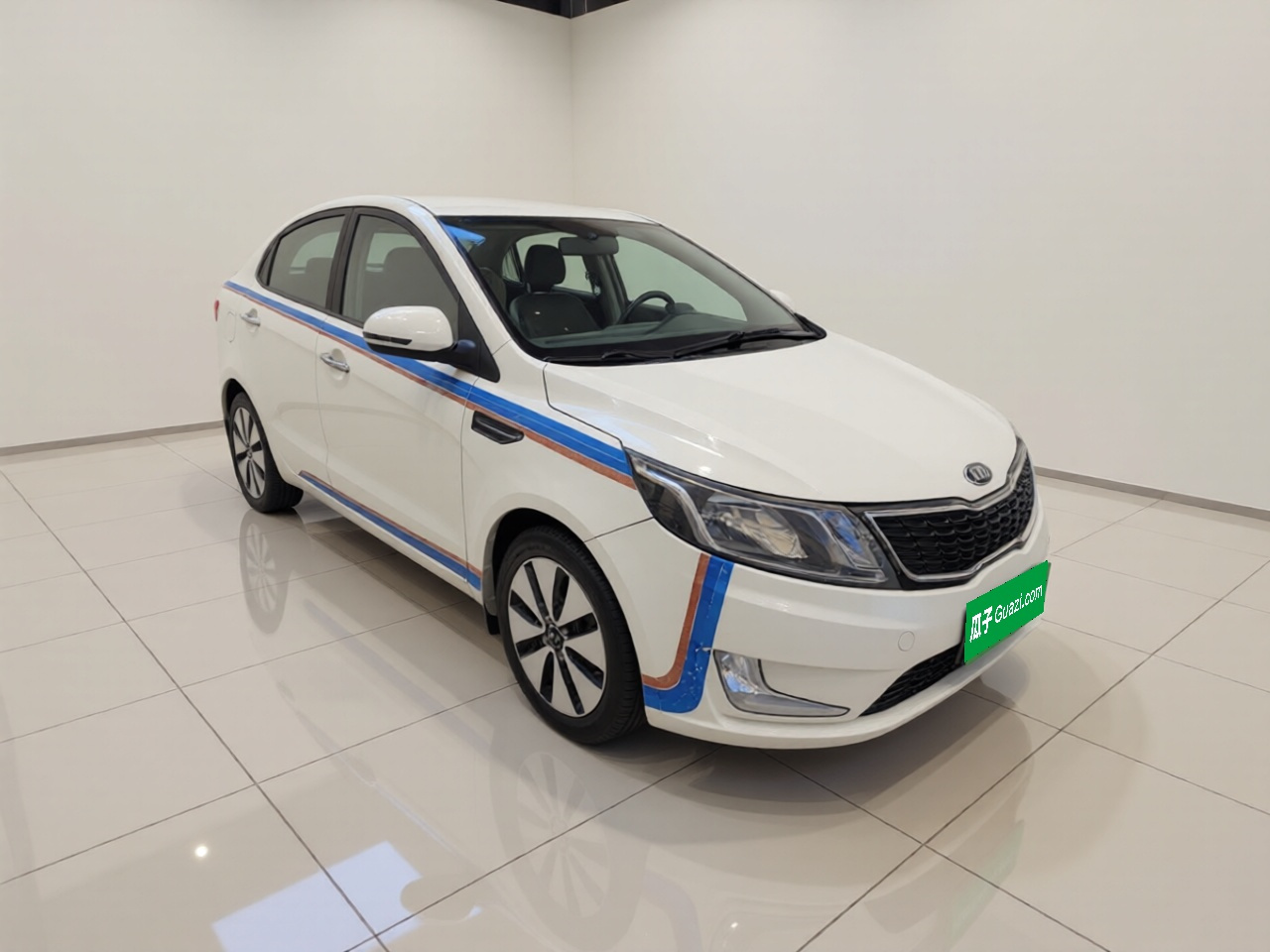 K2 2012 Sedan 1.6L AT Premium Anniversary Edition photo 3