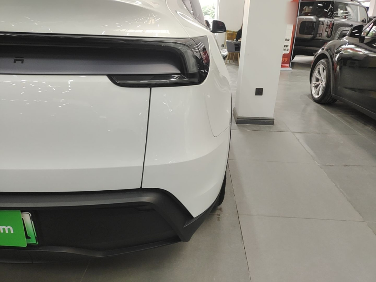 Model Y 2025 RWD photo 2