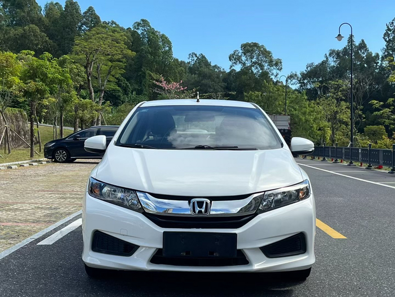 2015 1.5L CVT Comfort photo 4