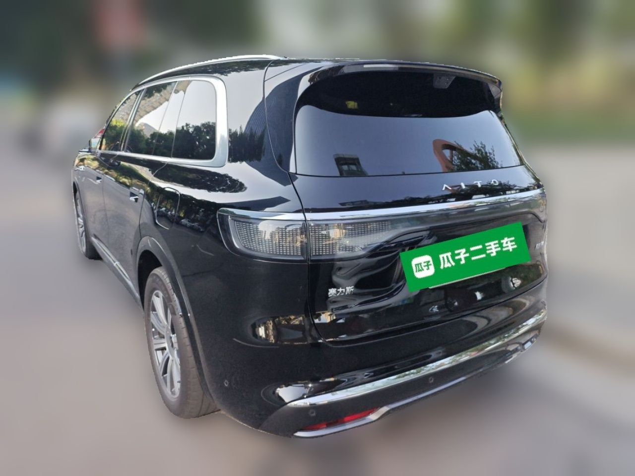 HIMA AITO M8 2025 EREV Max+ 53.4kWh 6-Seater 192-Line LiDAR photo 4