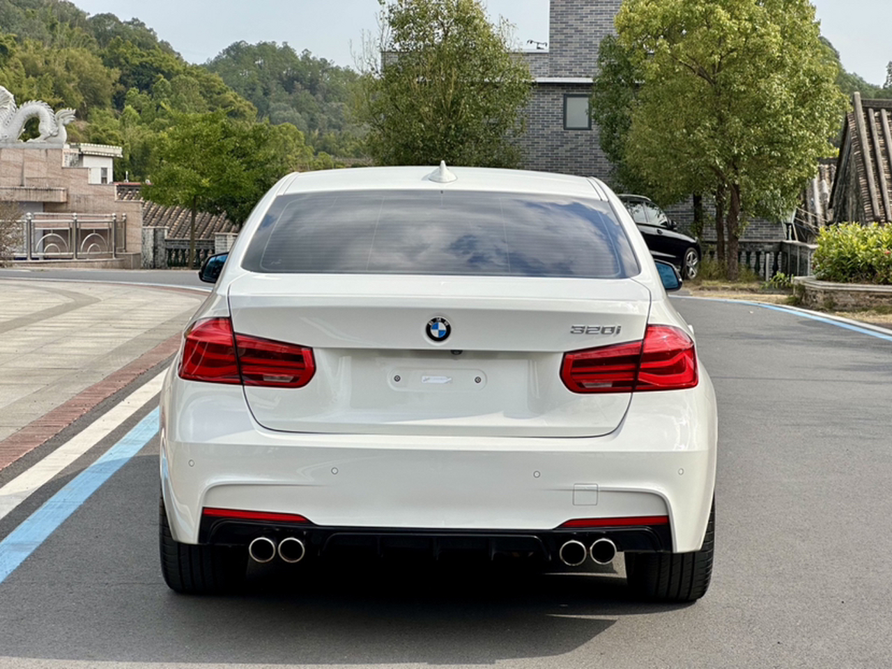 3 Series 2019 320i M Sport Package photo 3