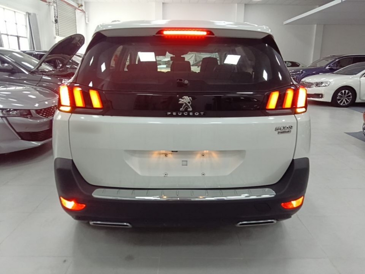 5008 2017 380THP 7-Seater Elite photo 5