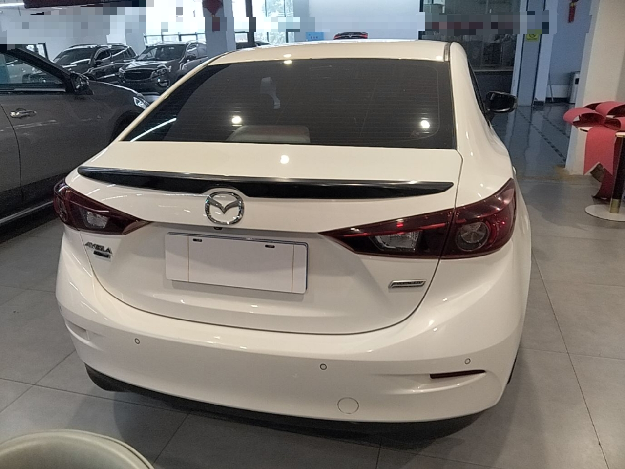 3 Axela 2016 Sedan 1.5L AT Luxury photo 5