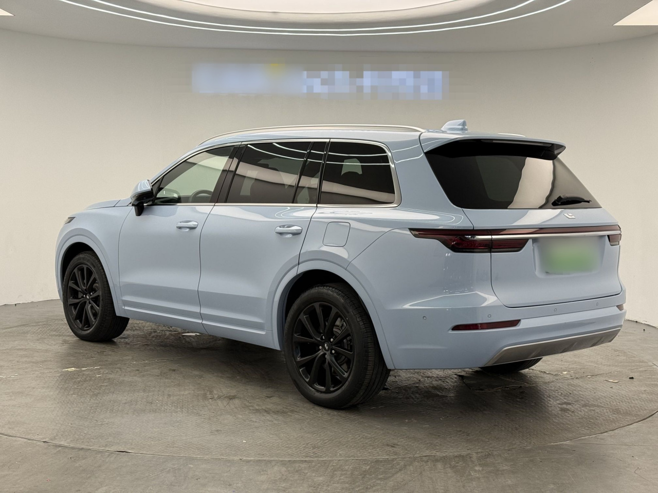 Li Auto ONE 2021 EREV 6-Seater photo 3