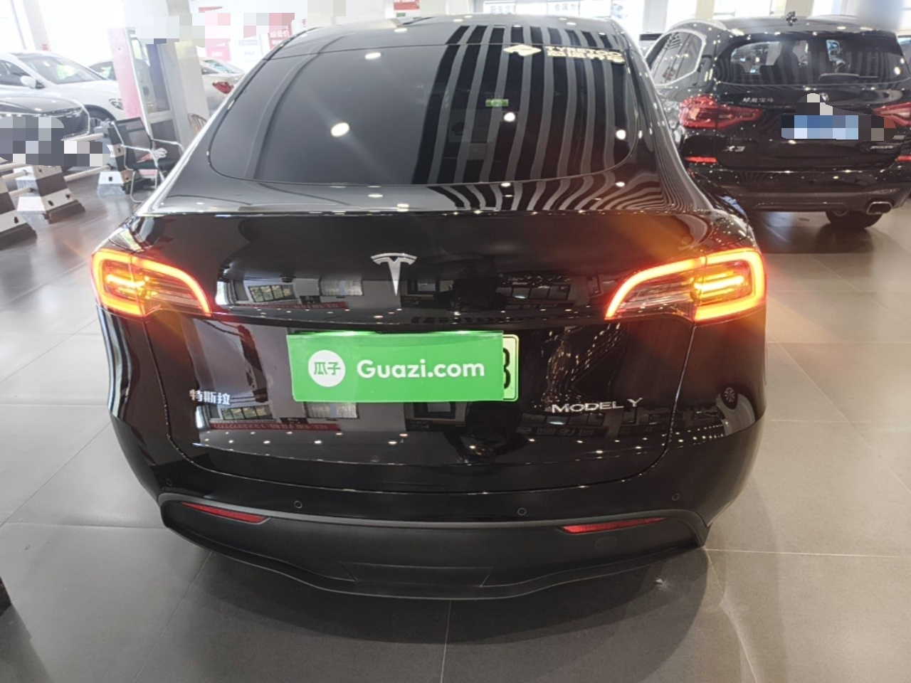 Model Y 2021 Standard Range RWD photo 3