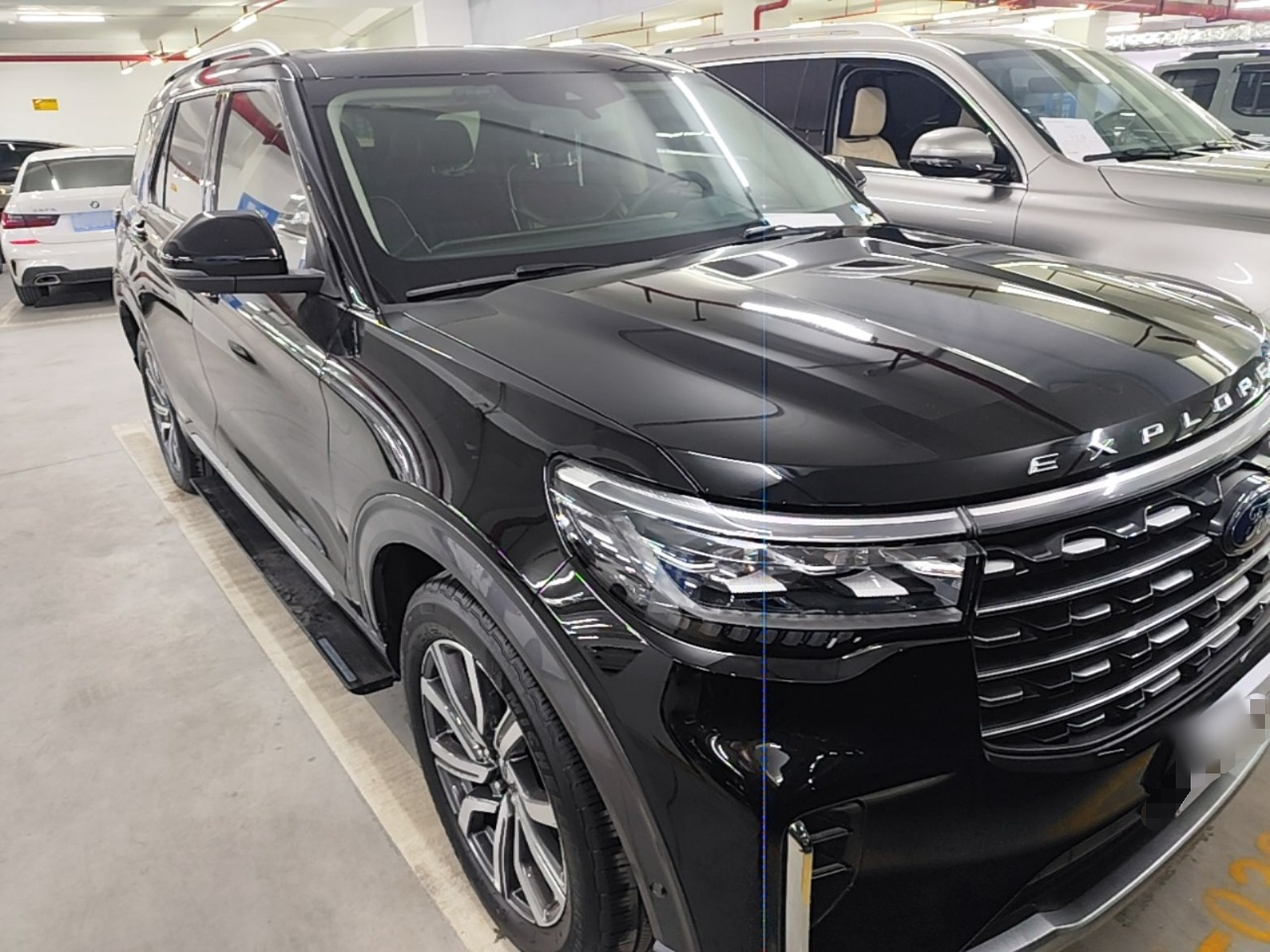 Explorer 2023 EcoBoost 285 AWD Titanium 7-Seater photo 5