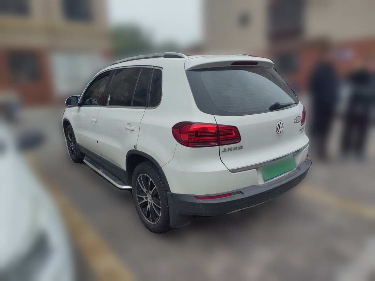 Tiguan 2016 300TSI AT RWD Luxury photo 4