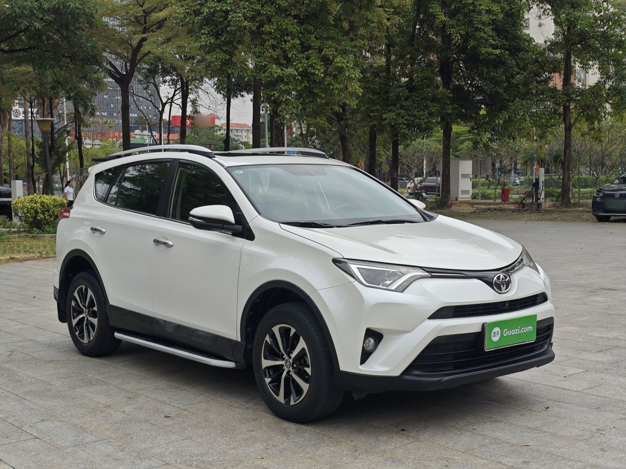 RAV4 2016 2.0L CVT RWD China V photo 3