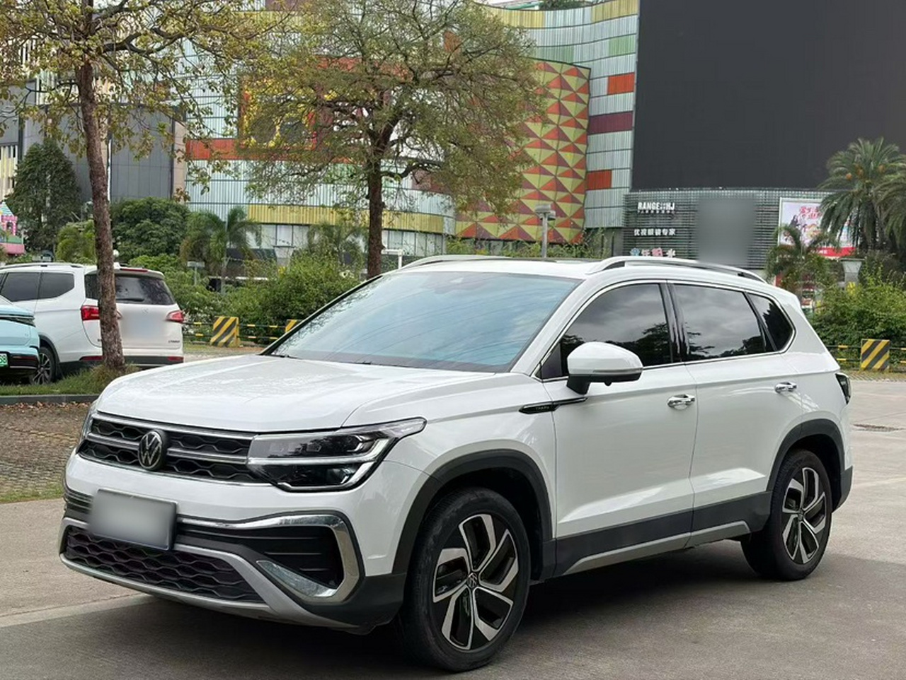 Tharu 2023 300TSI RWD