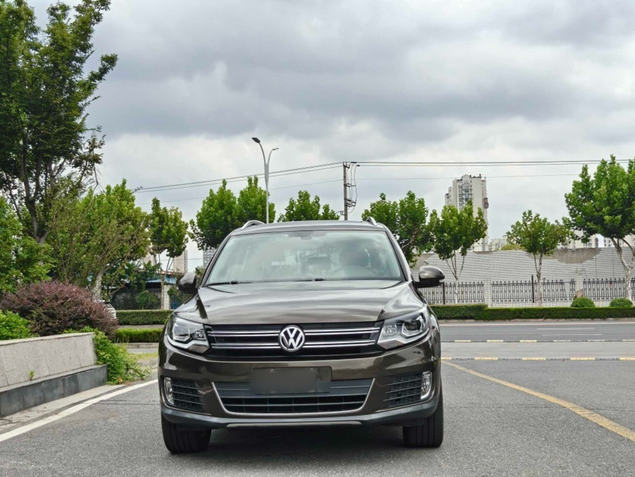 Tiguan 2015 1.8TSI AT RWD Luxury photo 2