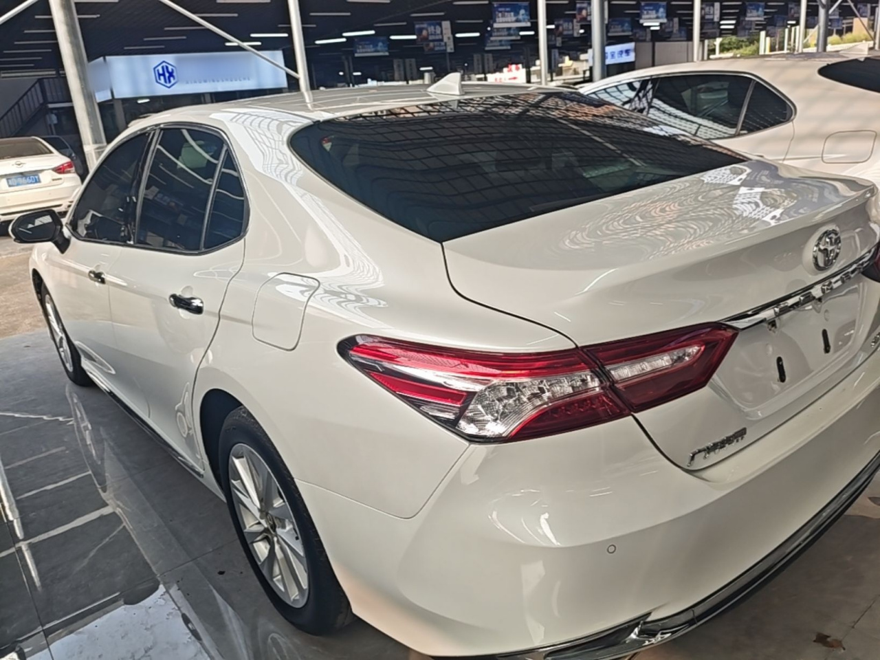 Camry 2023 2.0G Luxury photo 4