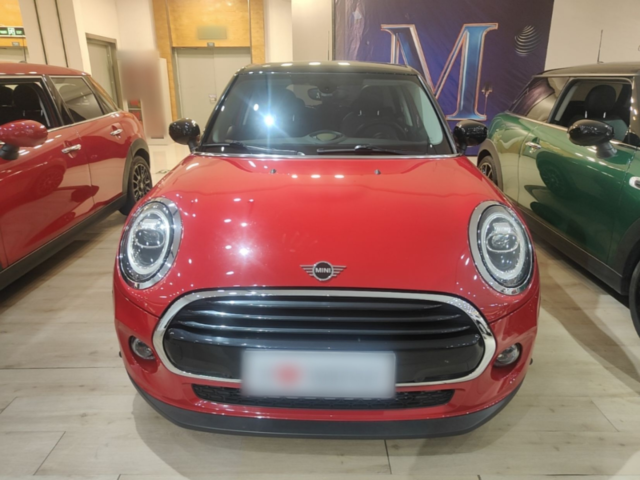 2019 1.5T COOPER Classic 5-Door photo 2