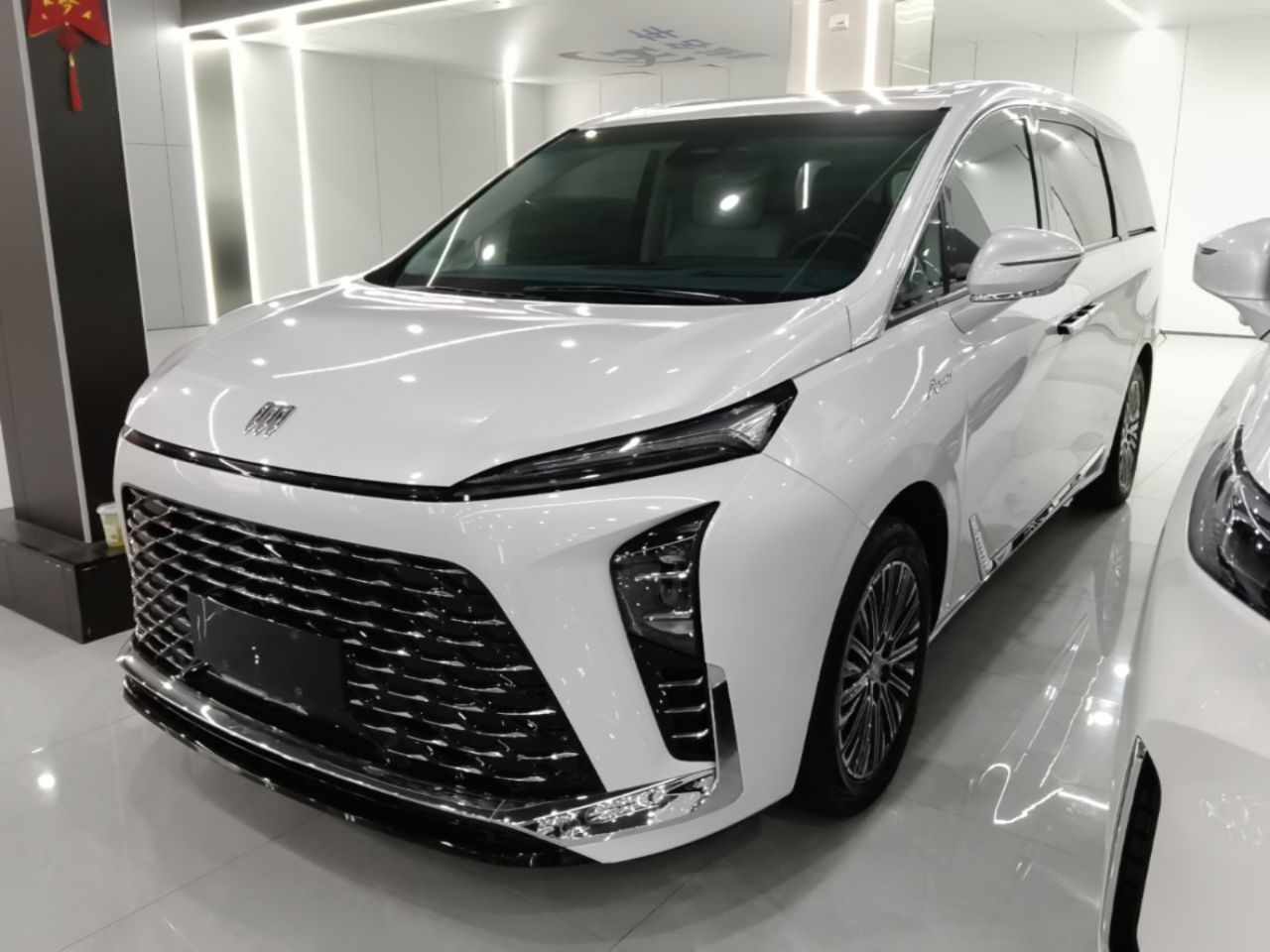GL8 EV 2024 7-Seater