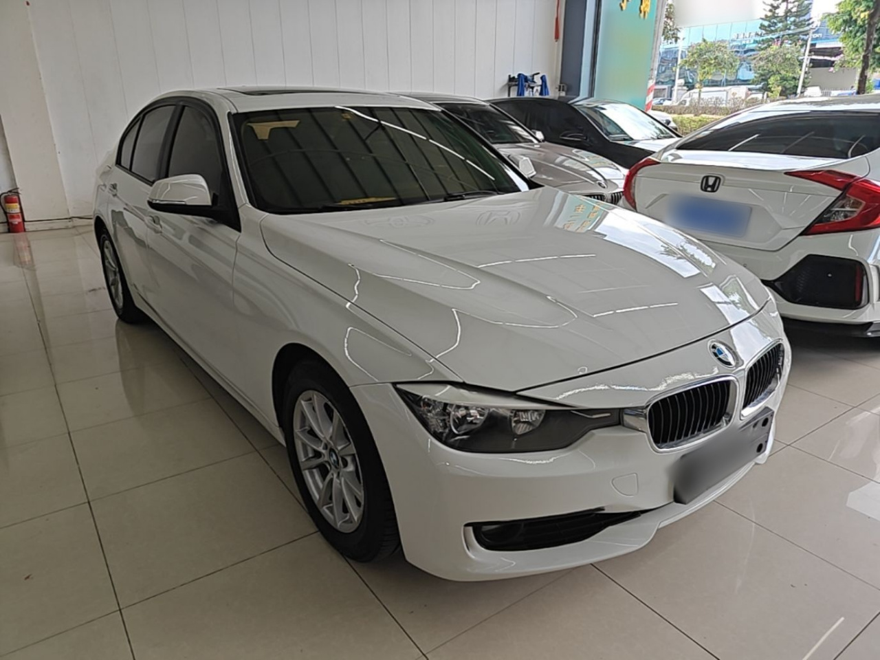 3 Series 2015 316i Progressive photo 3