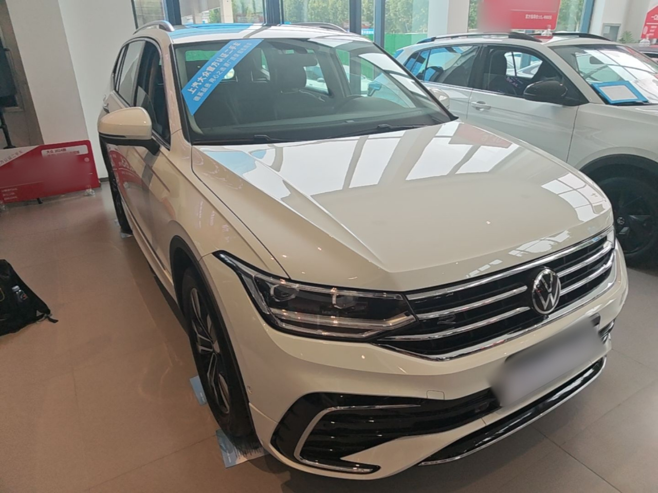 Tiguan L 2024 330TSI AT RWD R-Line photo 3