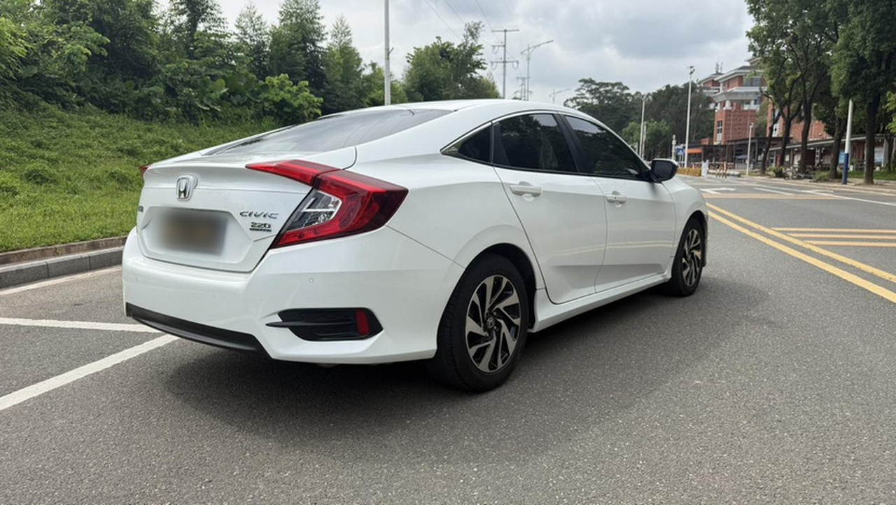 Civic 2019 220TURBO CVT Sport China V photo 4