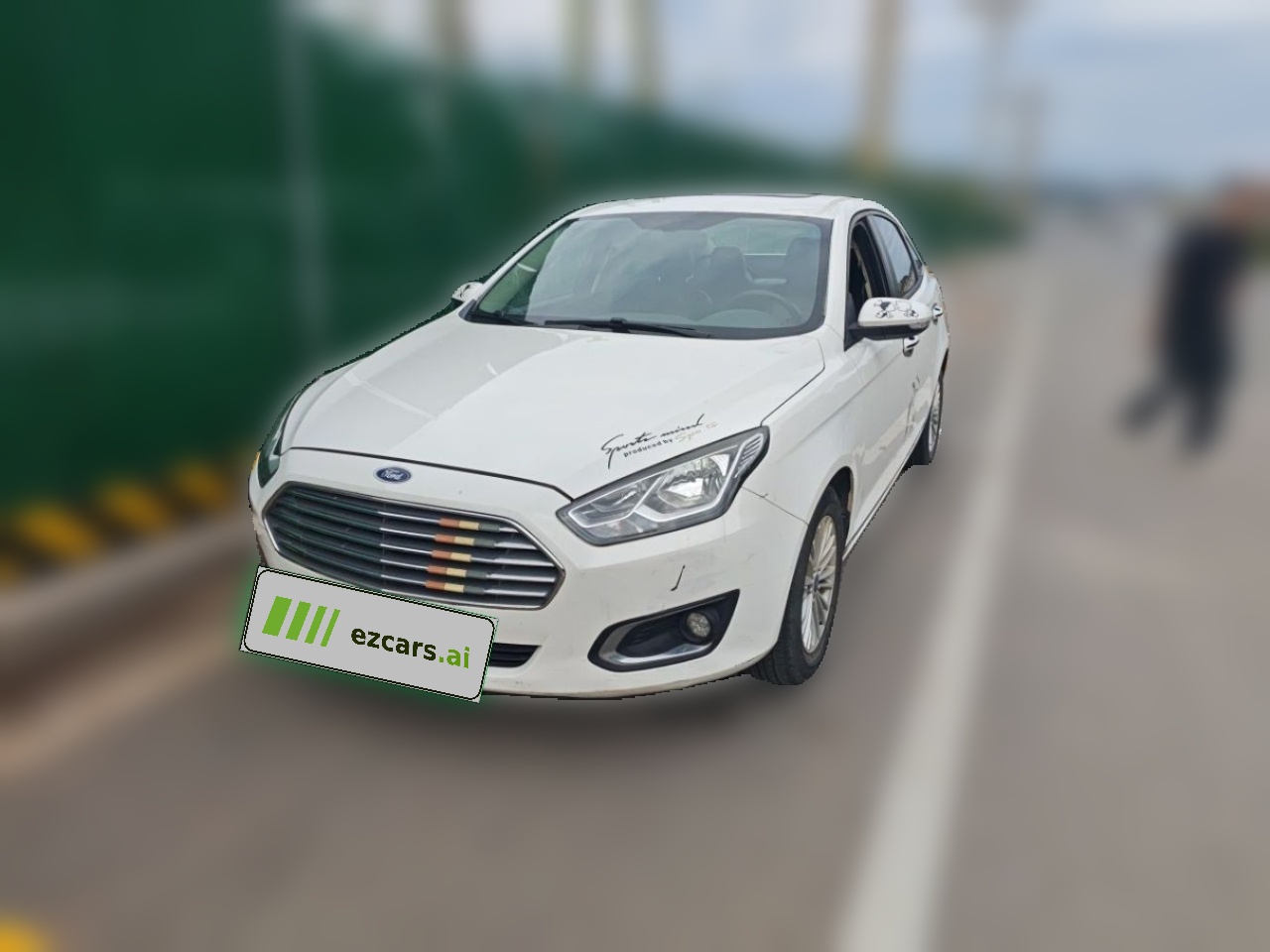 Escort 2017 1.5L MT Comfort