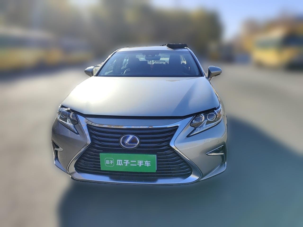 ES 2015 300h Comfort photo 2