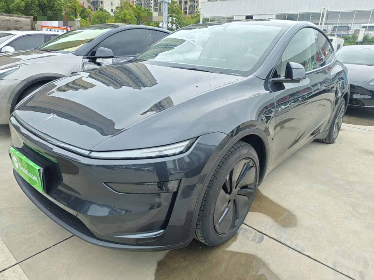 Model Y 2025 RWD