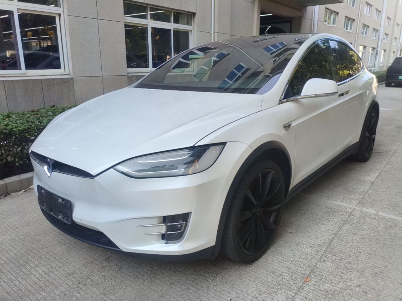 Model X 2019 Performance Performance