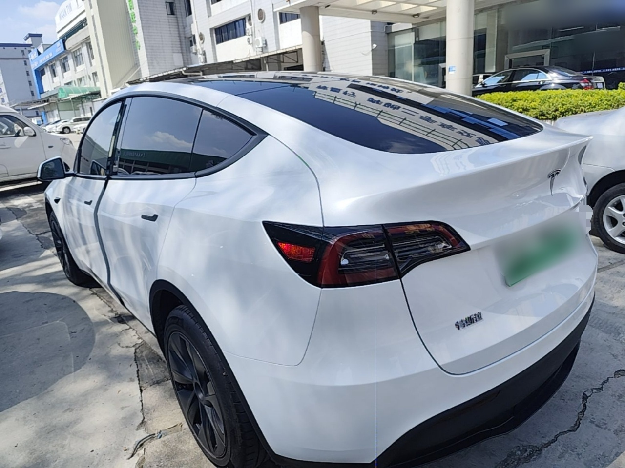 Model Y 2024 Long Range AWD photo 4