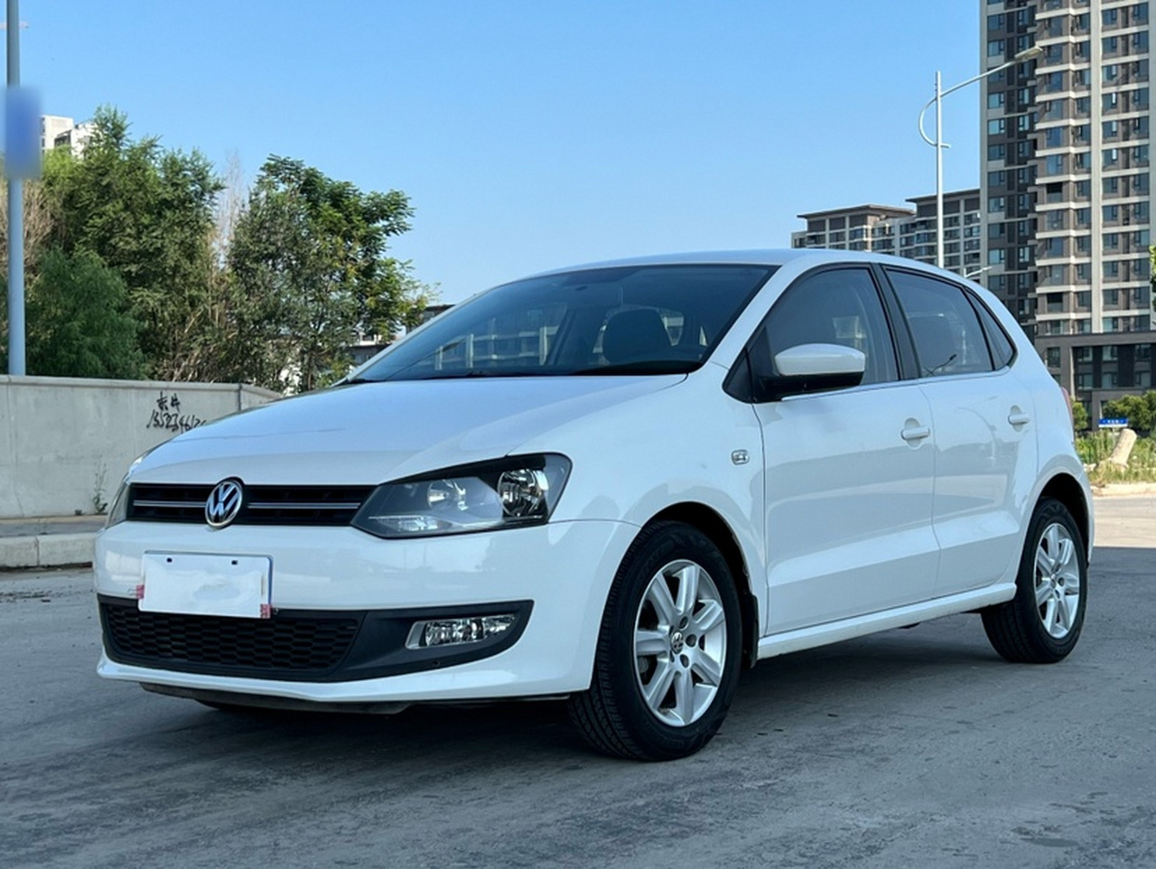 Polo 2013 1.6L AT Luxury