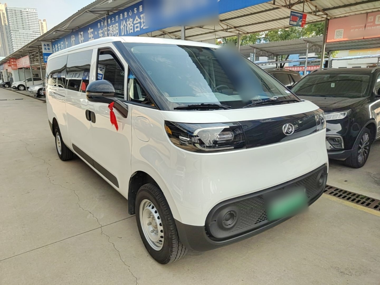 MAXUS V1 2025 V1+ Long Wheelbase 62kWh photo 3