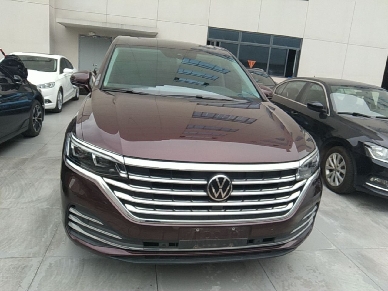 Viloran 2022 380TSI Premium photo 2