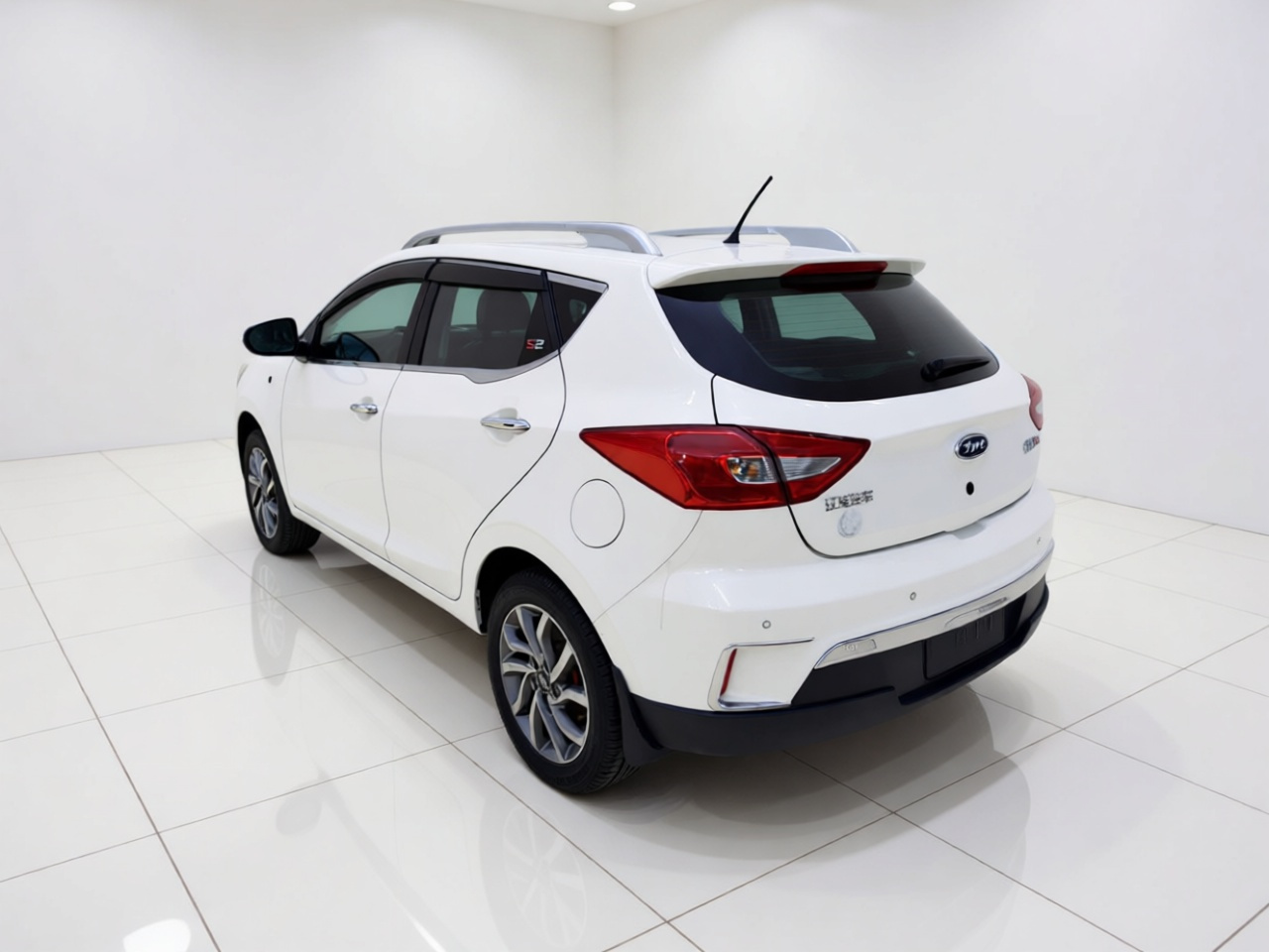 JAC Refine S2 2017 1.5L MT Luxury Smart photo 4