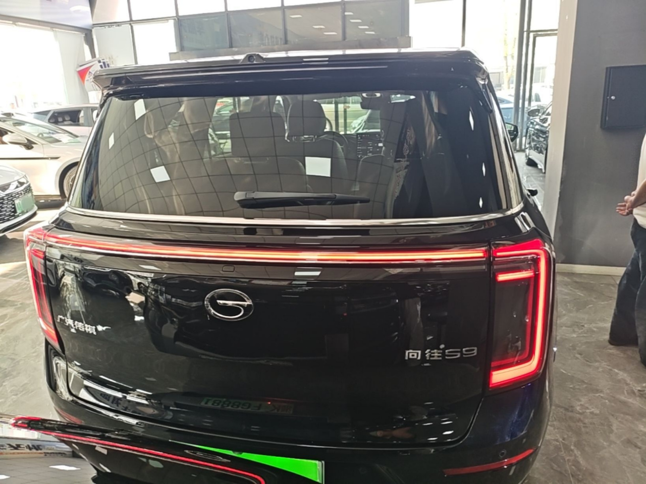 GAC Trumpchi S9 2025 Qiankun UItra 6-Seater photo 3