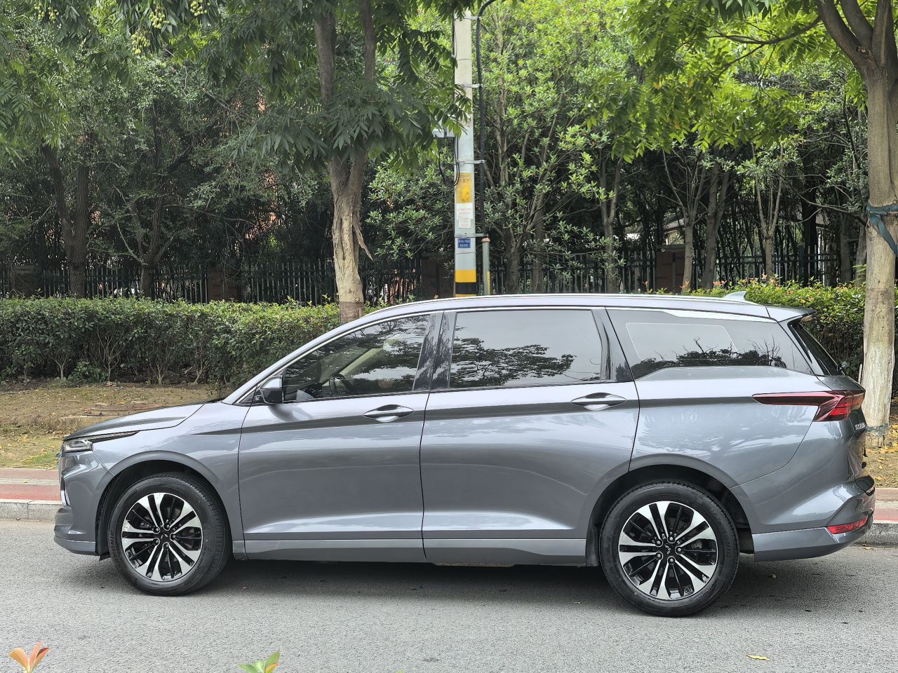 Wuling 2020 1.5T CVT Flagship photo 3