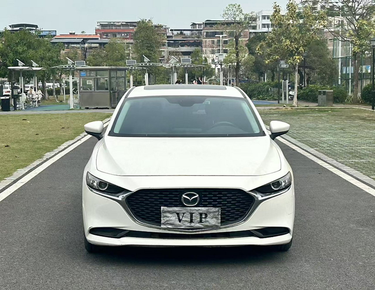 3 Axela 2022 2.0L AT photo 4