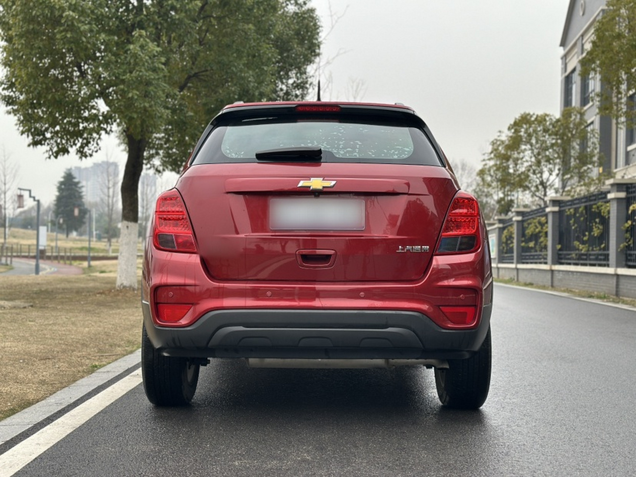 2018 330T AT RWD Elite photo 2