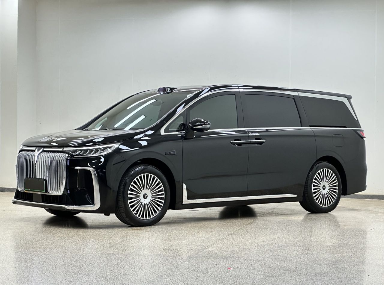 Voyah Dreamer 2025 PHEV AWD Premium Qiankun