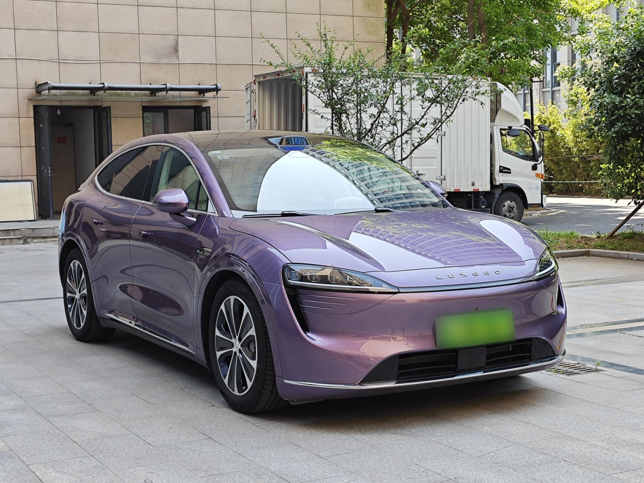 HIMA Luxeed R7 2025 EREV 251km Max photo 4