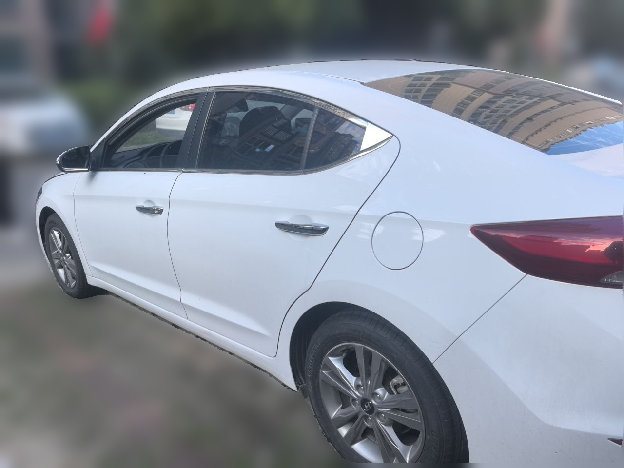 Elantra 2016 1.6L MT Smart photo 4