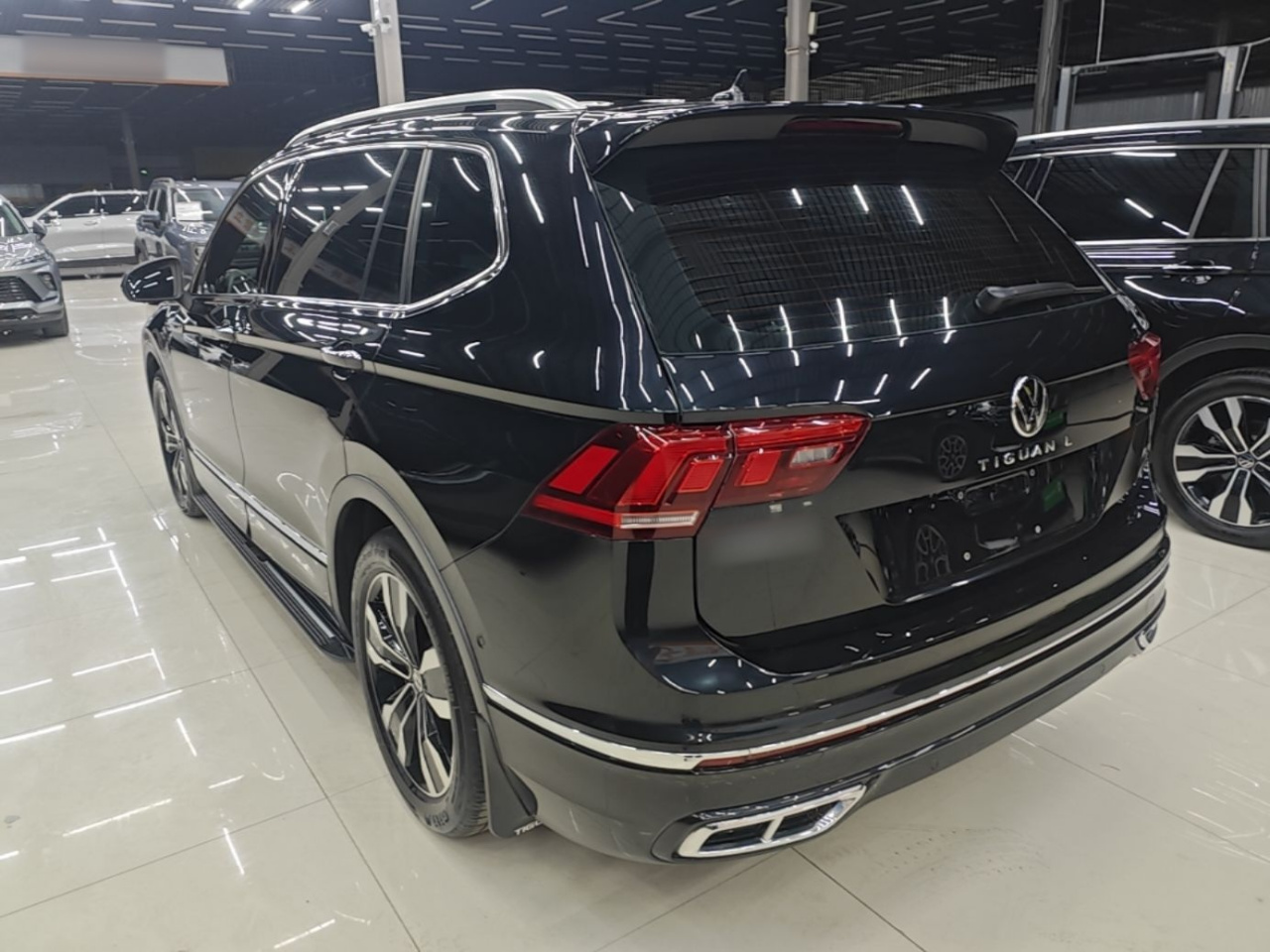 Tiguan L 2025 330TSI AT RWD R-Line photo 4
