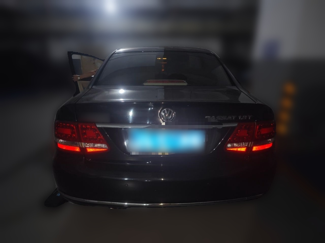 Passat 2009 1.8T MT photo 5