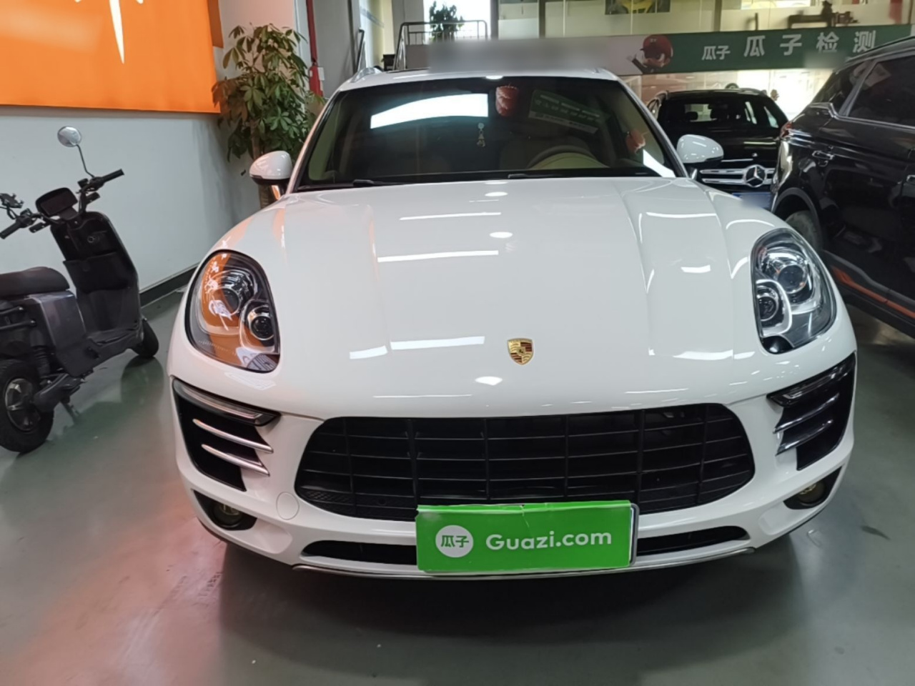 2014 Macan 2.0T photo 2