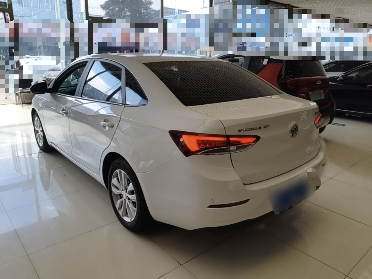 Excelle 2021 Facelift Classic 1.5L AT Elite photo 4